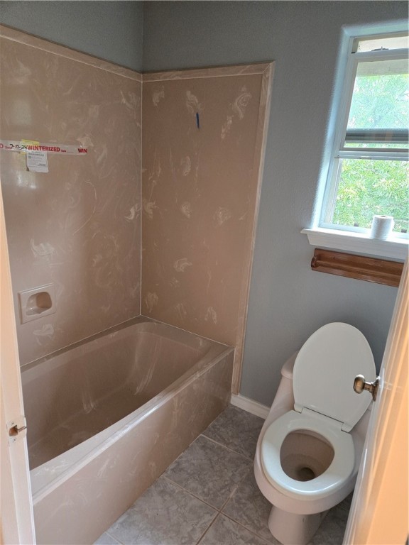 7921 Etienne Dr Property Photo 15