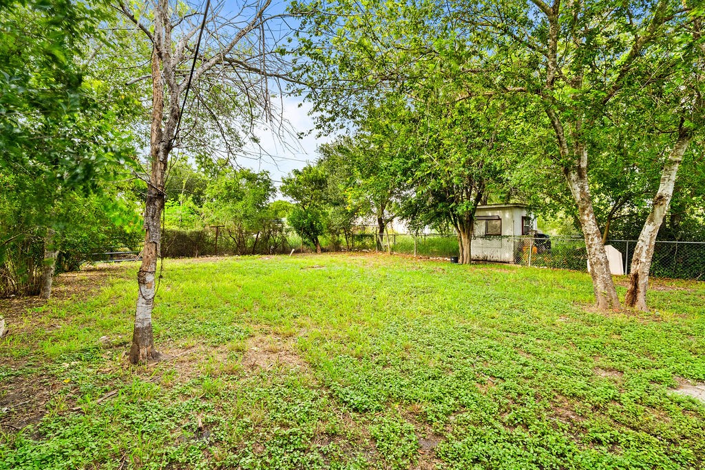 647 W Main Ave Property Photo 14