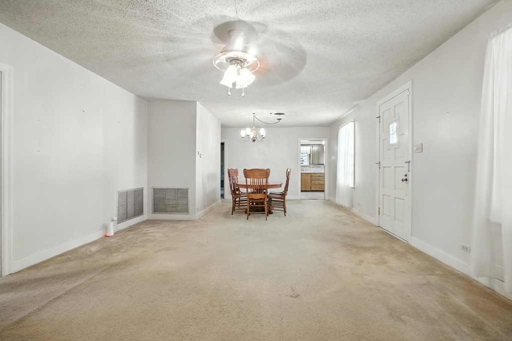 1024 E Sinton St Property Photo 6