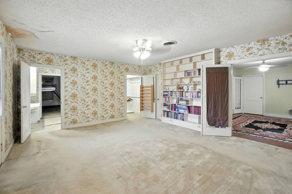 1024 E Sinton St Property Photo 10