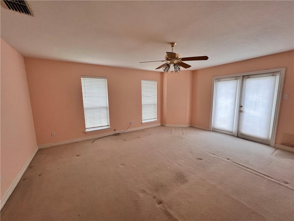 8017 Villefranche Dr Property Photo 4
