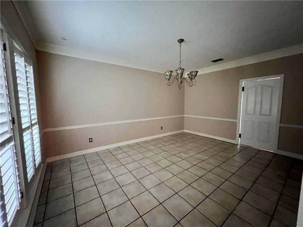 8017 Villefranche Dr Property Photo 5