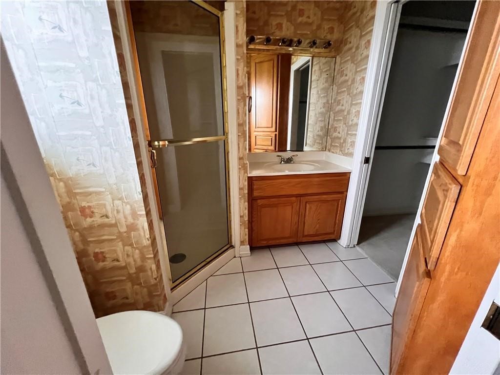 8017 Villefranche Dr Property Photo 6