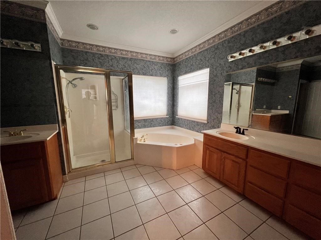 8017 Villefranche Dr Property Photo 12
