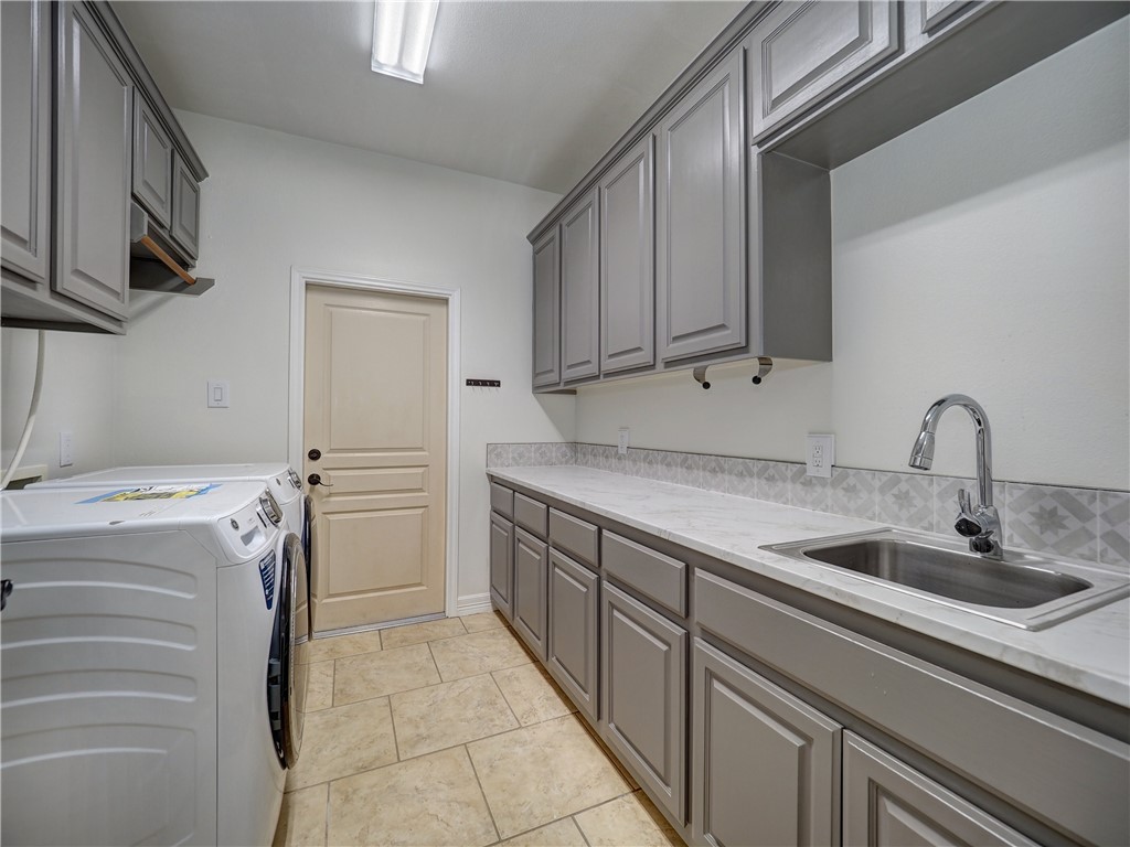 6134 Strasbourg Dr Property Photo 15