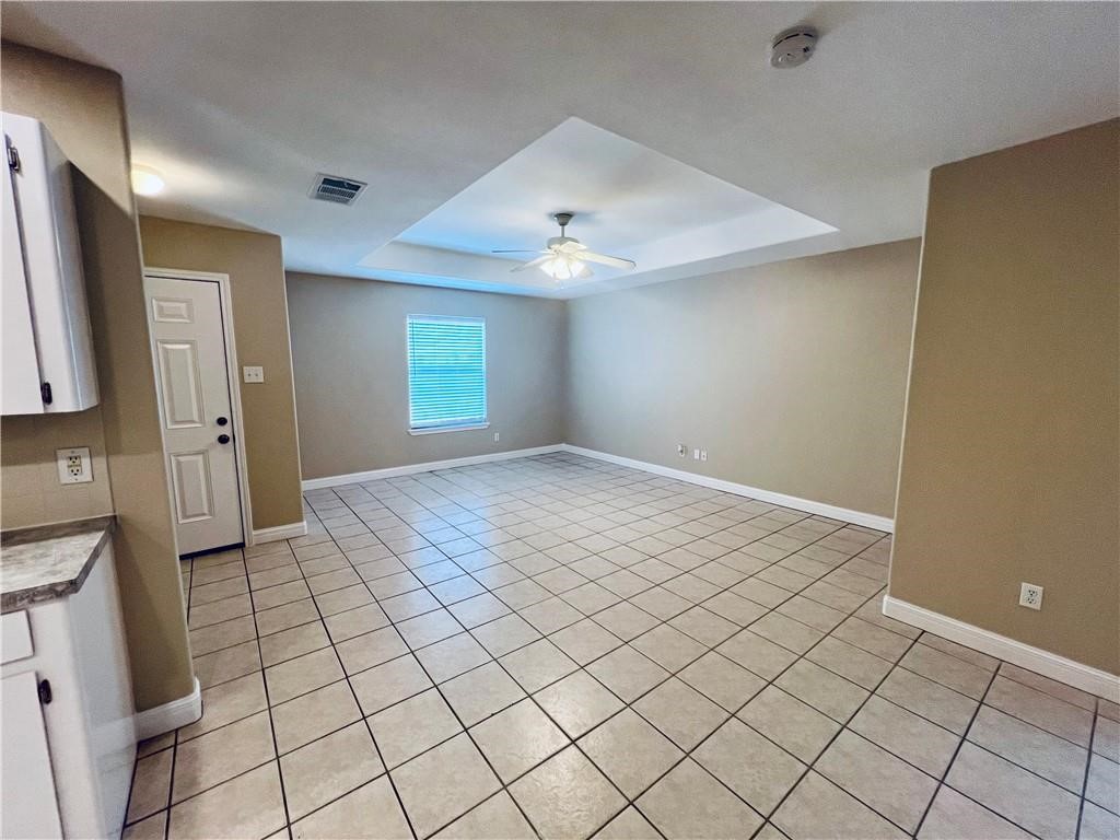 15409 Palmira Ave B Property Photo 16
