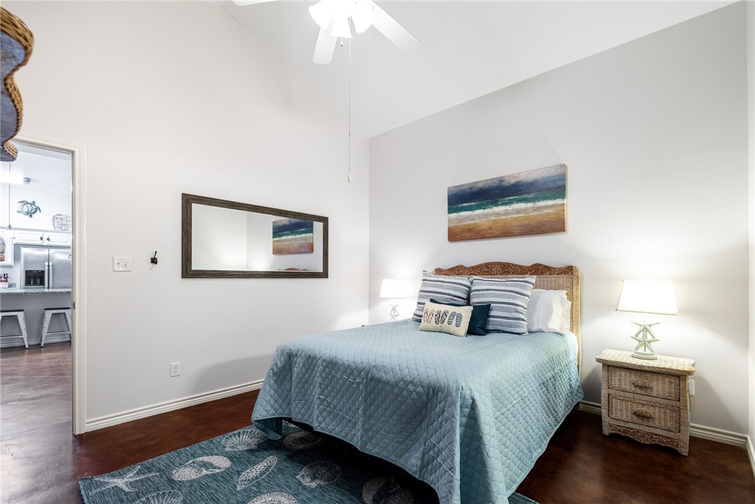 14205 Anegada Dr Property Photo 28