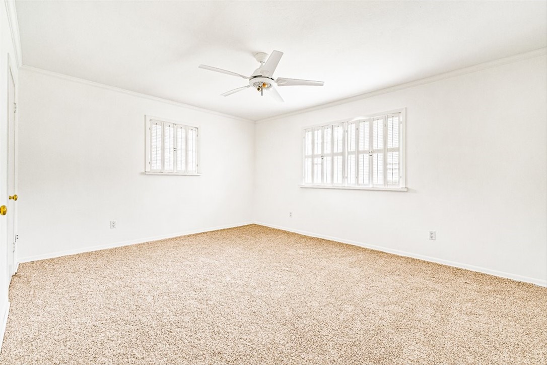 5426 Chevy Chase Dr Property Photo 14