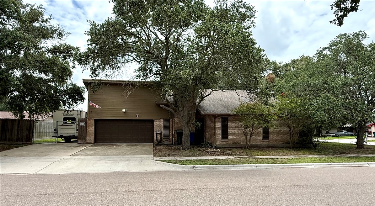 5953 Cinnamon Oaks Dr Property Photo 2