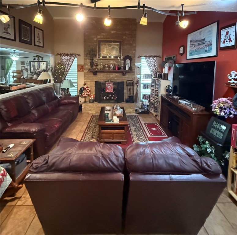 5953 Cinnamon Oaks Dr Property Photo 7