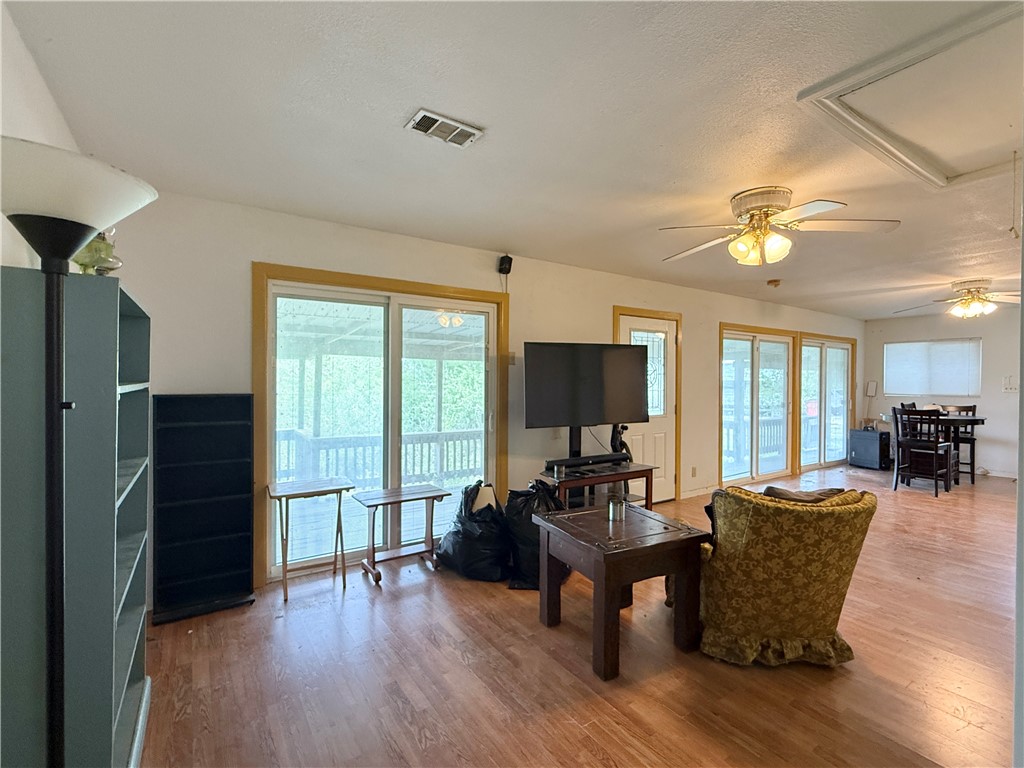 165 Oxbow Property Photo 4