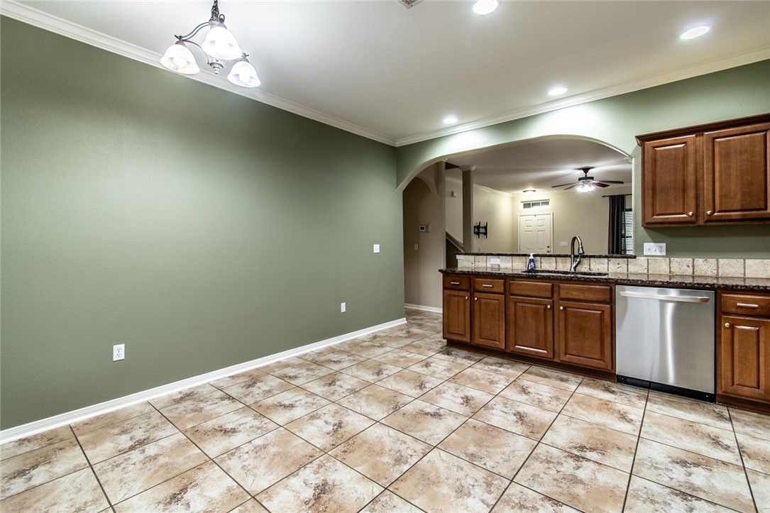 2526 Whirlwind St Property Photo 13