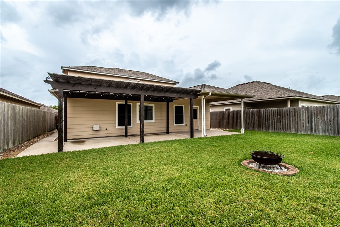 2526 Whirlwind St Property Photo 32