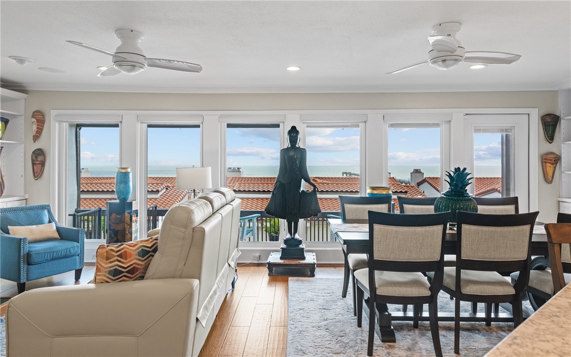 4270 Ocean Dr 11 Property Photo 4