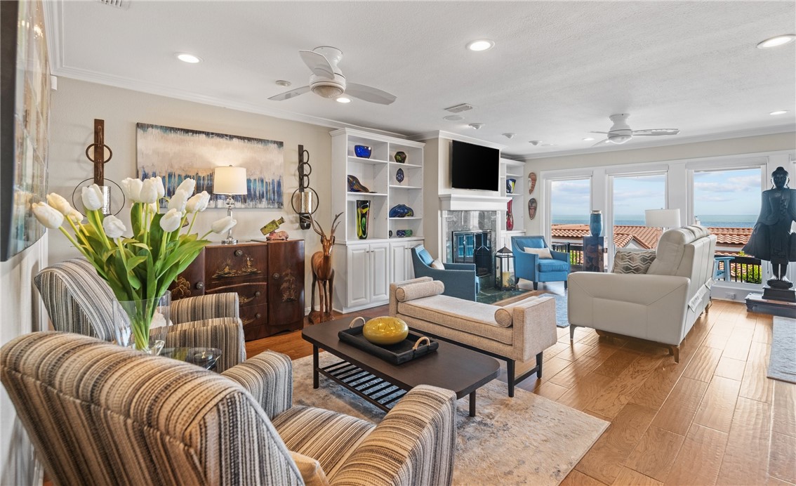 4270 Ocean Dr 11 Property Photo 5