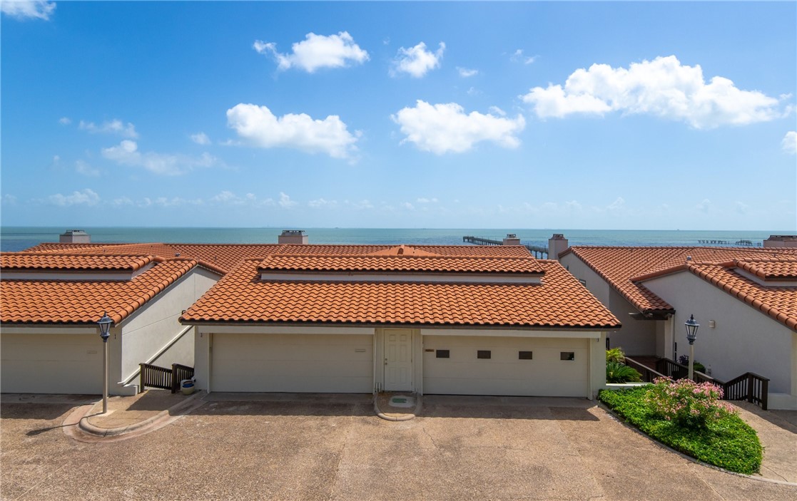 4270 Ocean Dr 11 Property Photo 12