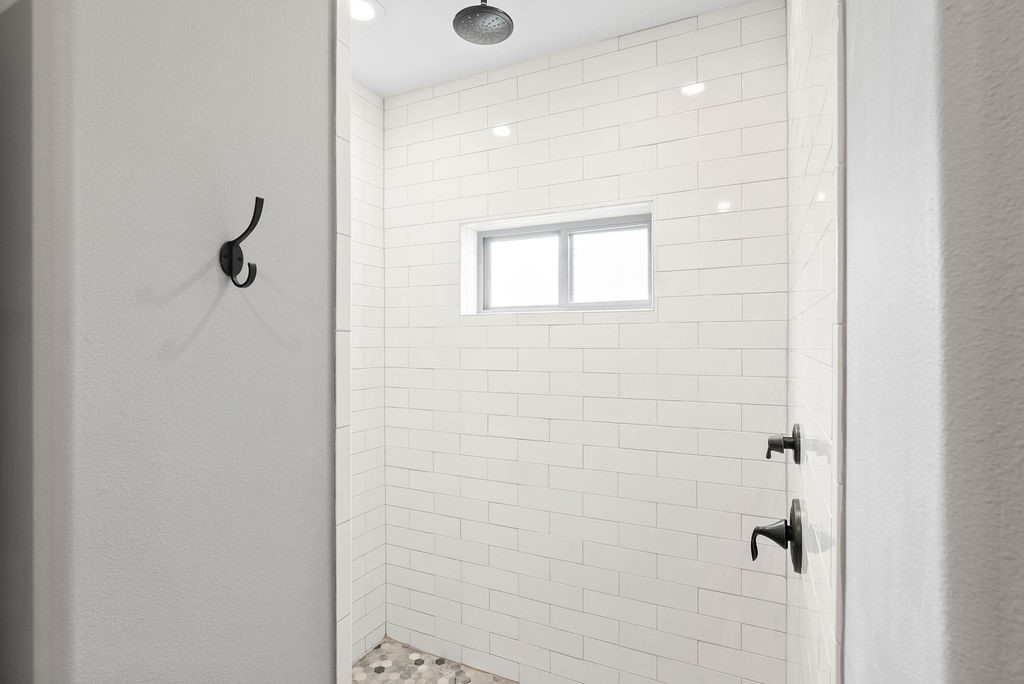 4108 Carlos Circle Property Photo 19