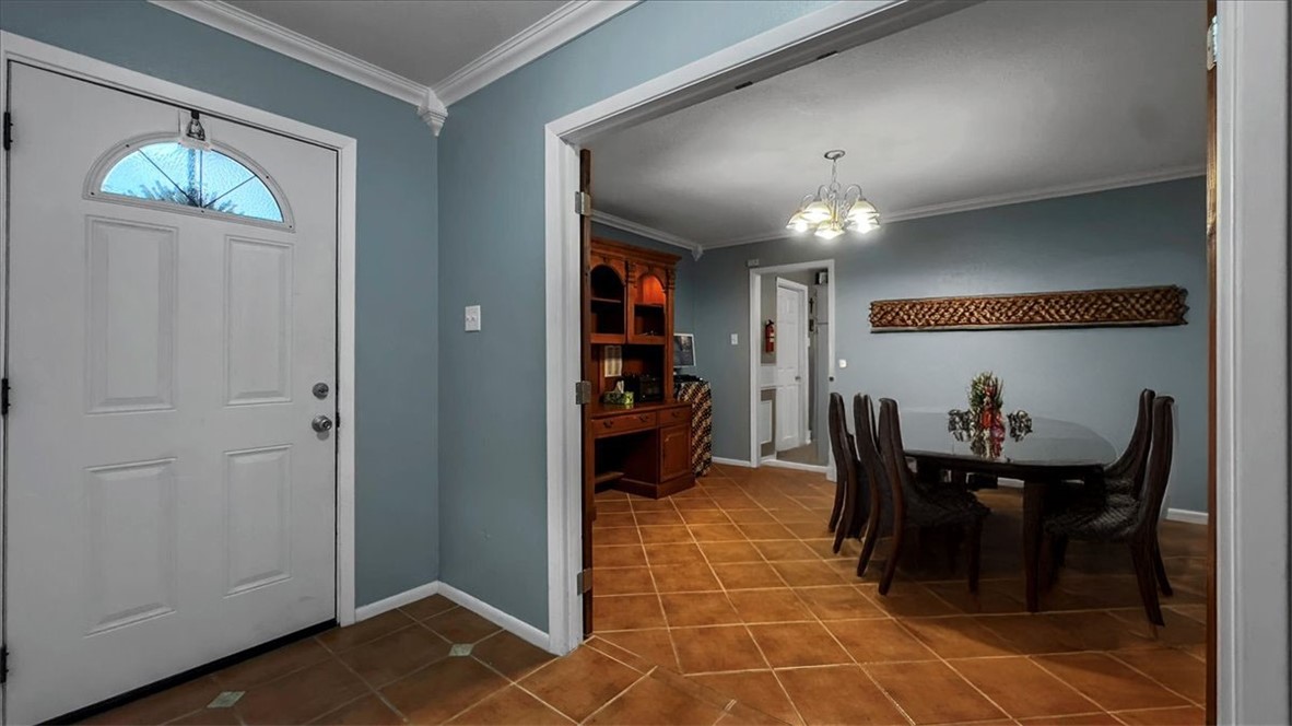5301 Bromley Dr Property Photo 4
