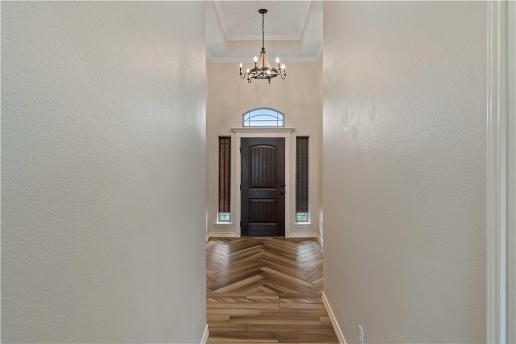 6913 Mets Ct Property Photo 4