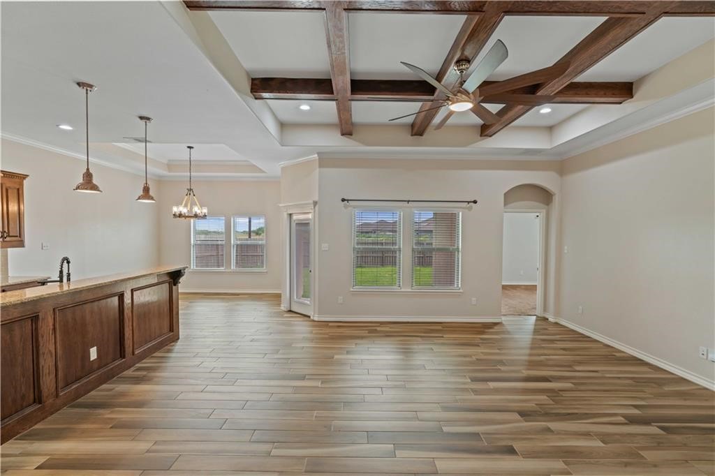 6913 Mets Ct Property Photo 14