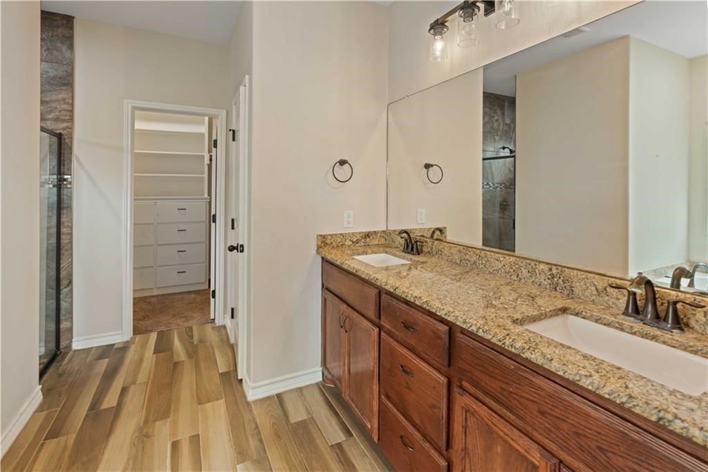 6913 Mets Ct Property Photo 16