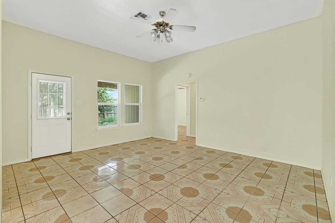 1225 Calle San Carlos Property Photo 8