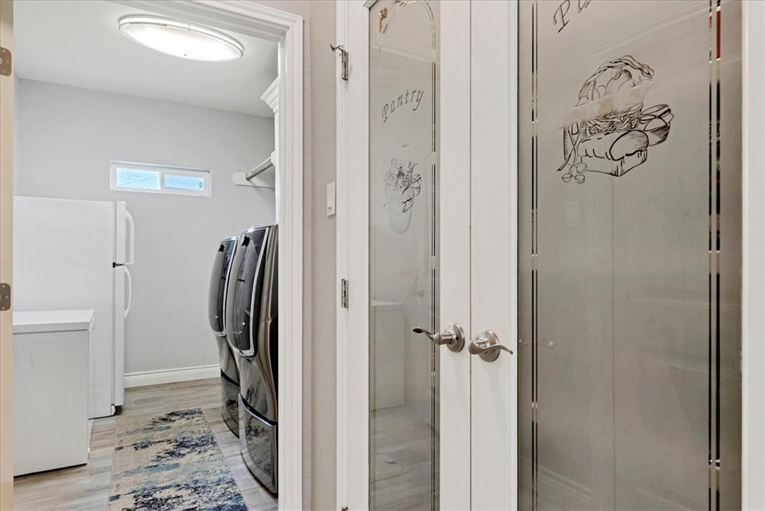 2573 Pacific View Property Photo 16