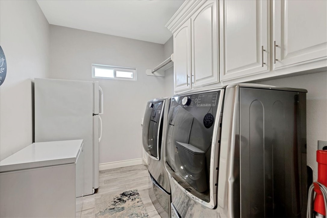 2573 Pacific View Property Photo 17