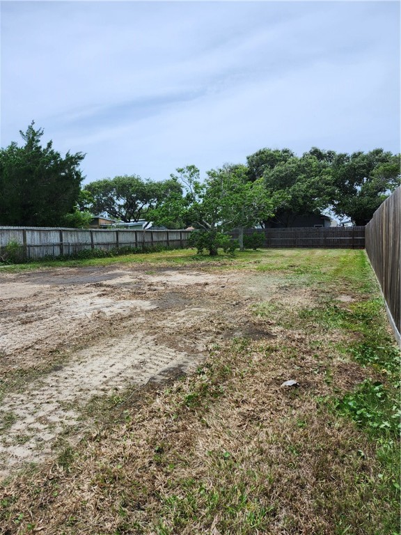 1510 Amber Dr Property Photo 4