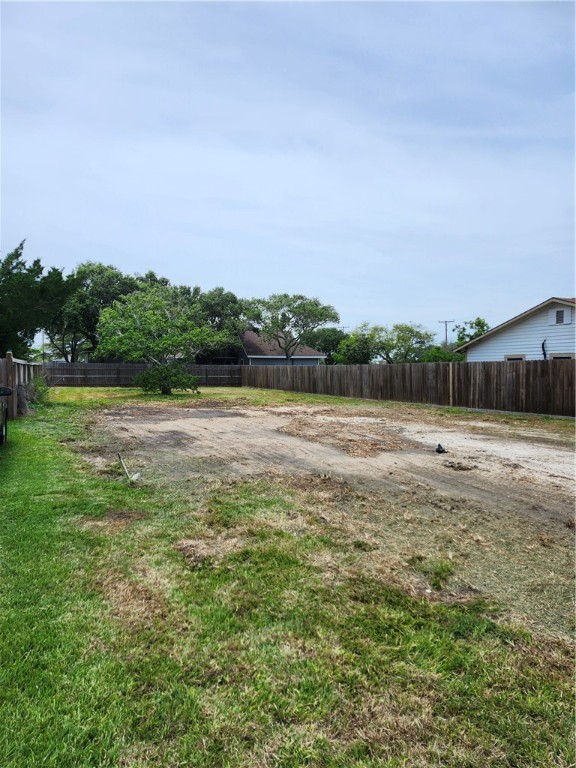 1510 Amber Dr Property Photo 7