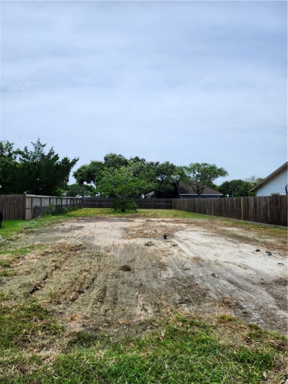 1510 Amber Dr Property Photo 8