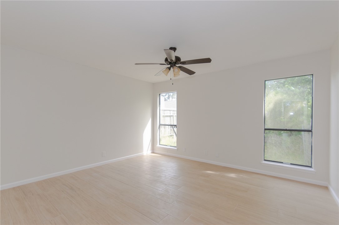 6918 Roseland Dr Property Photo 8
