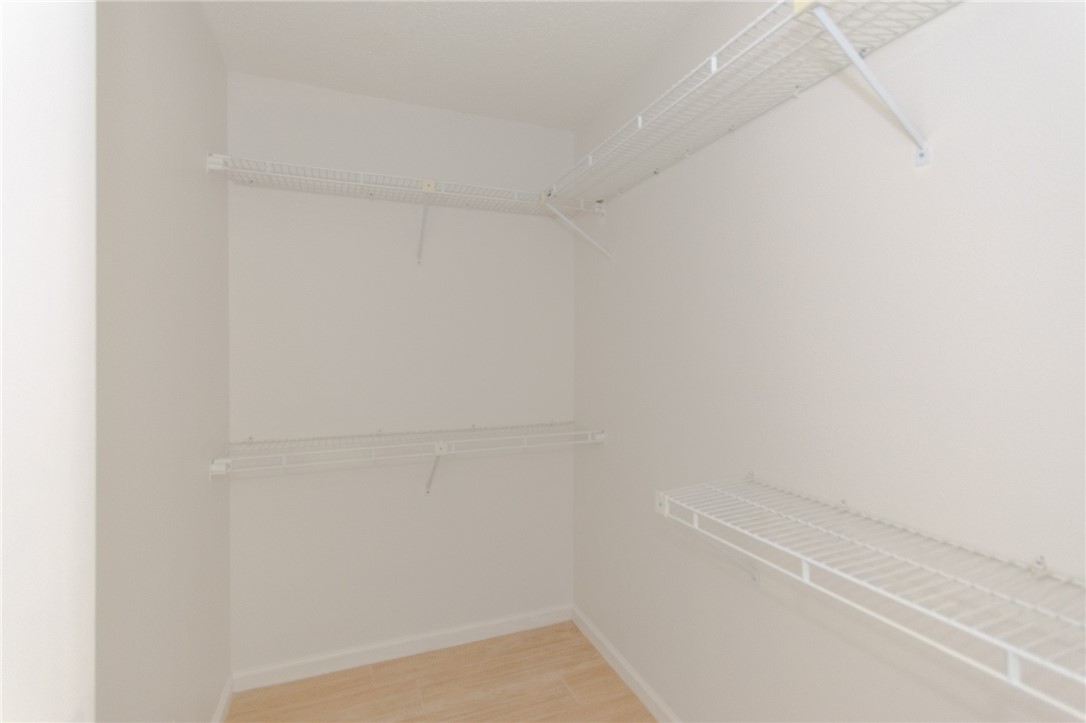 6918 Roseland Dr Property Photo 11