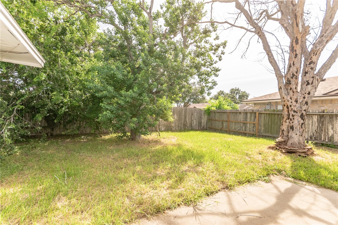 6918 Roseland Dr Property Photo 15
