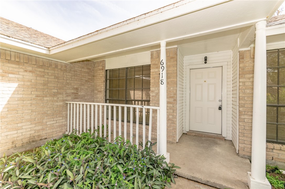 6918 Roseland Dr Property Photo 16