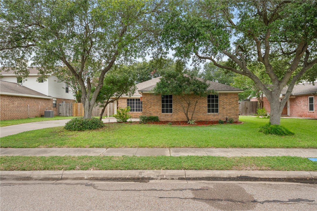 317 Sea Gate Dr Property Photo 2