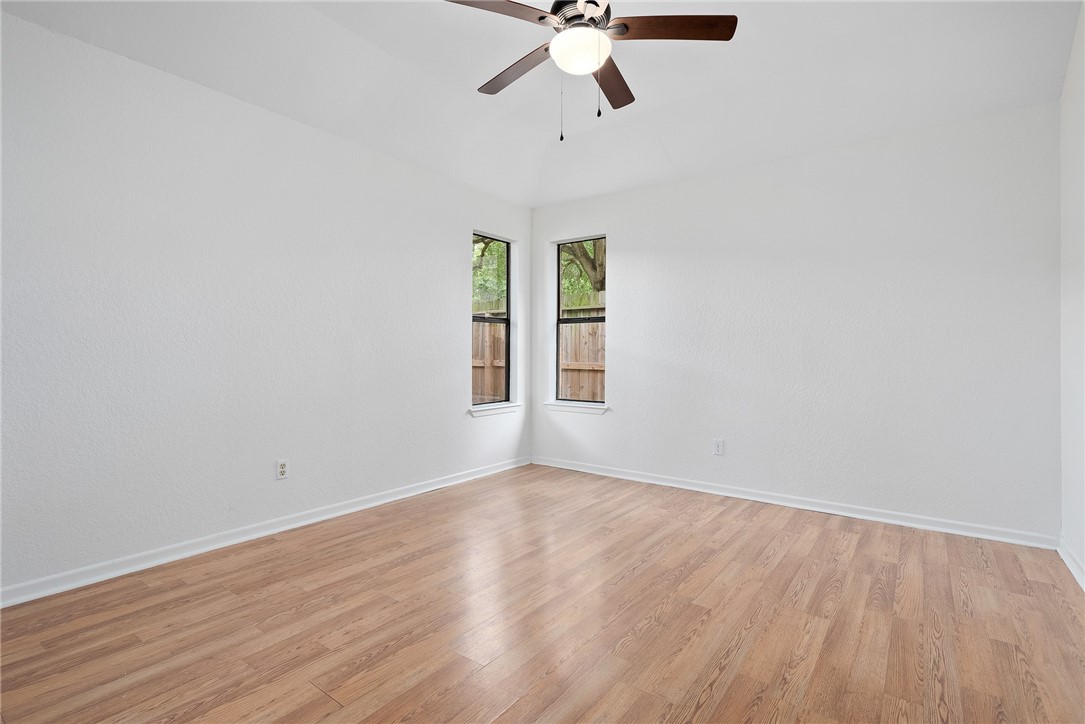 317 Sea Gate Dr Property Photo 21