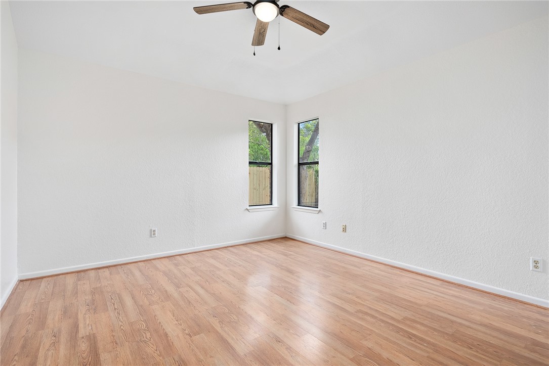 317 Sea Gate Dr Property Photo 24