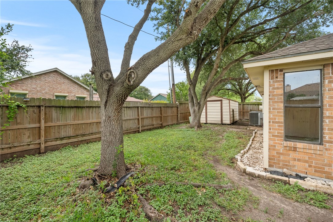 317 Sea Gate Dr Property Photo 27