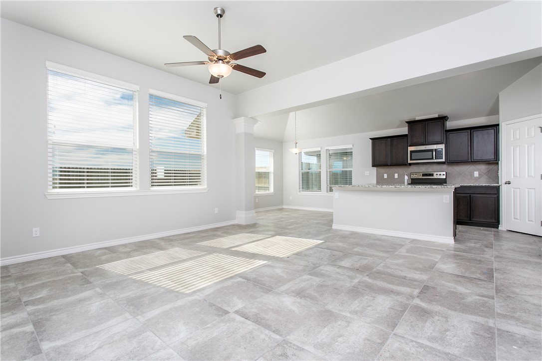 7717 Corral Dr Property Photo 3