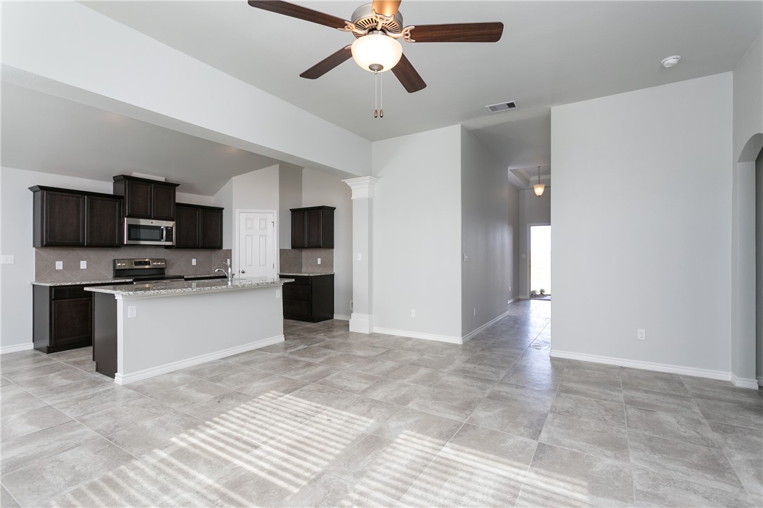 7717 Corral Dr Property Photo 5