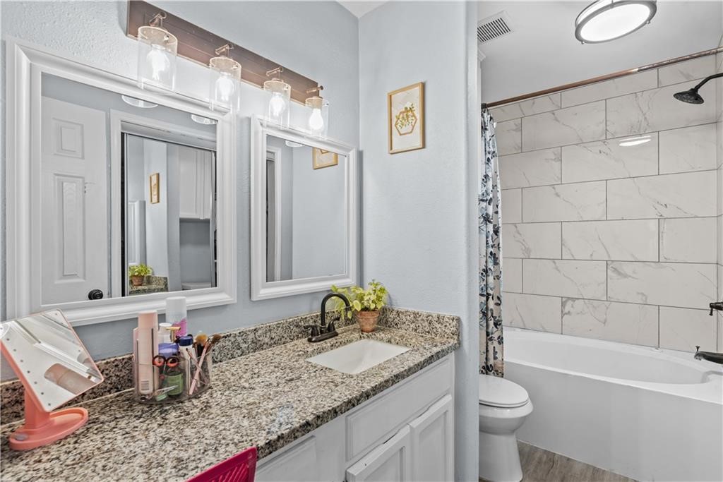 7302 Winding Star Dr Property Photo 8