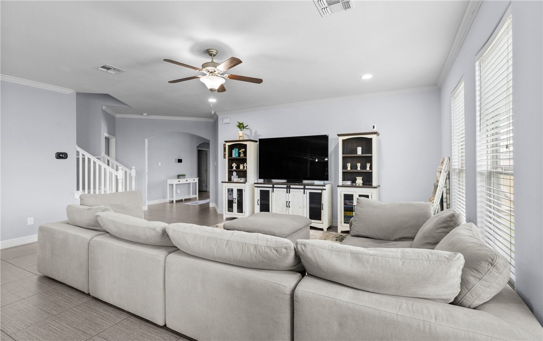 2230 Torrente Property Photo 3