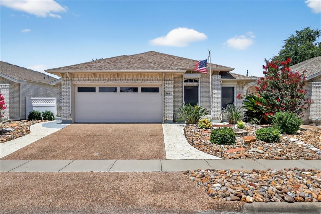 5814 English Lane Property Photo 1