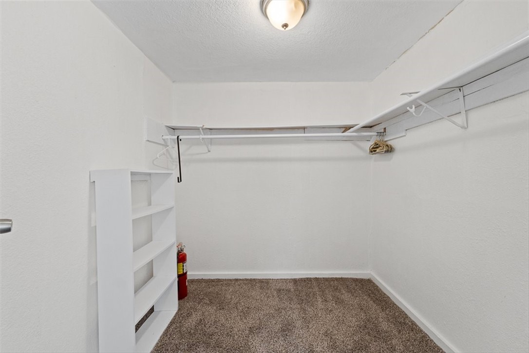 2853 Lawnview St Property Photo 15