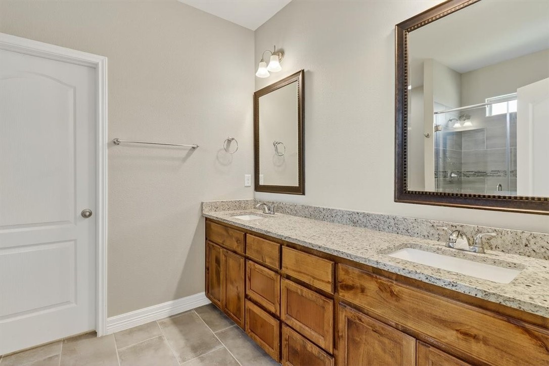 2113 Crystal Bay Dr Property Photo 17
