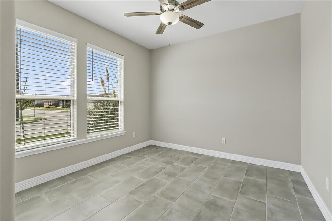 2113 Crystal Bay Dr Property Photo 18