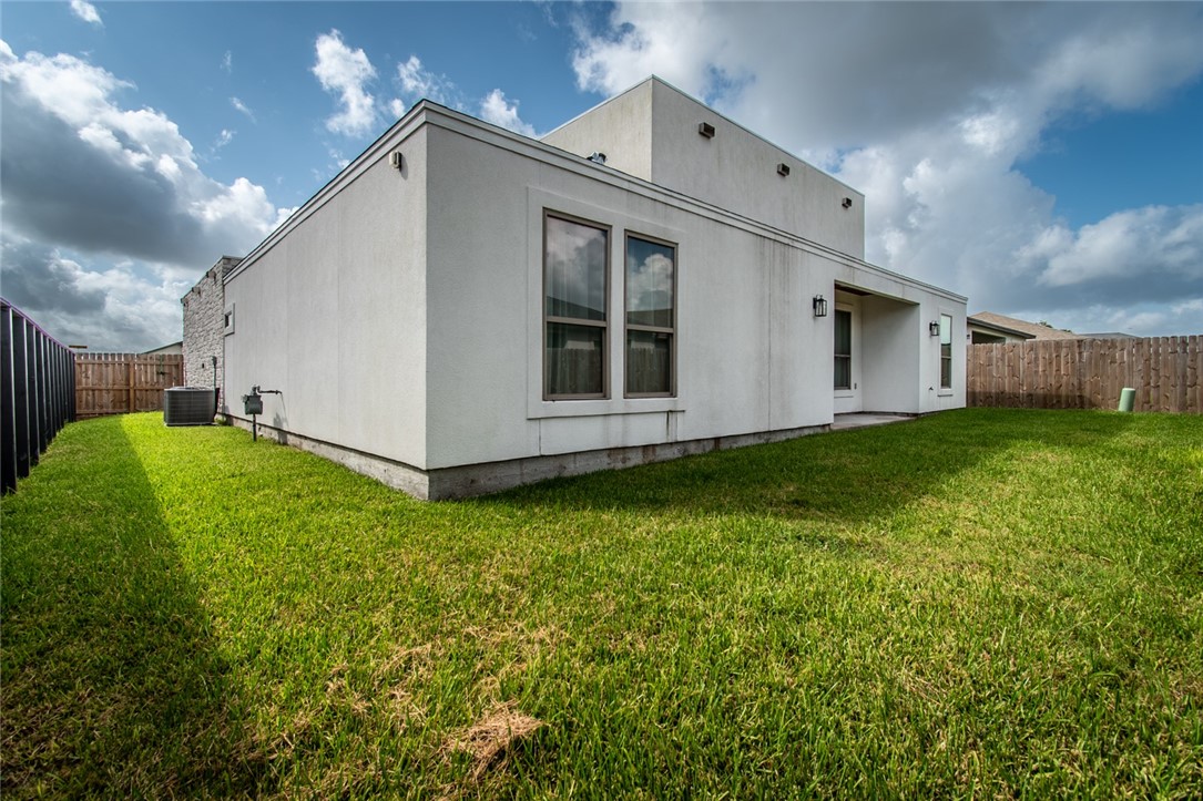 4801 Del Paseo St Property Photo 6