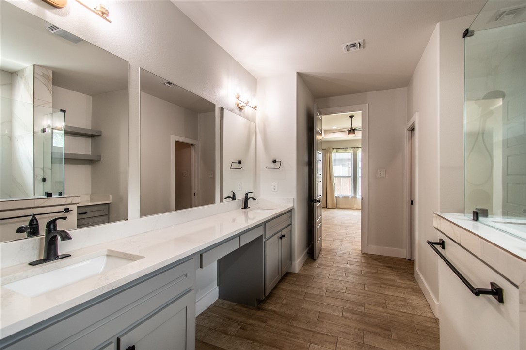 4801 Del Paseo St Property Photo 8