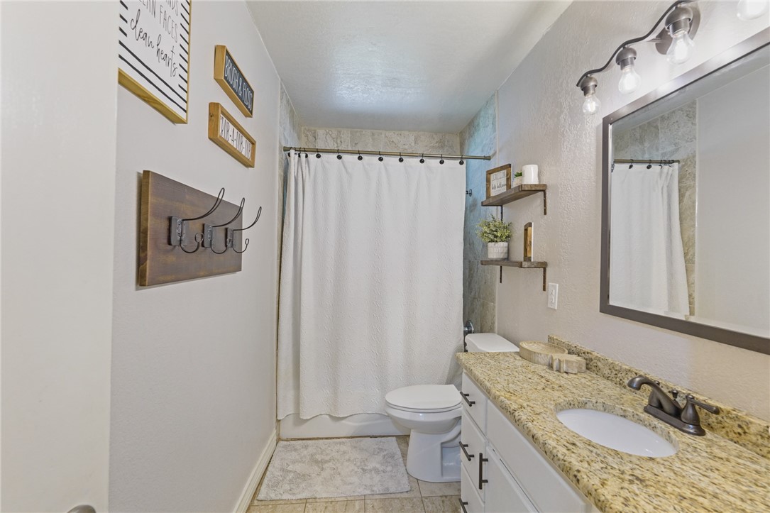 6205 Londonderry Dr Property Photo 12
